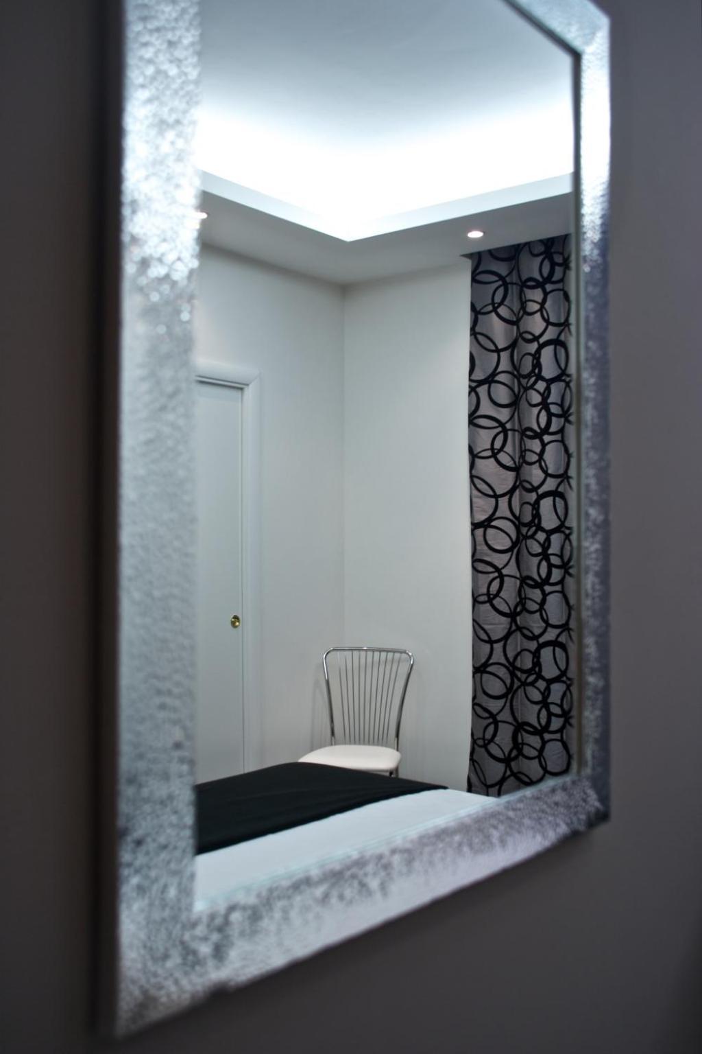 Roma Naif Rooms ภายนอก รูปภาพ