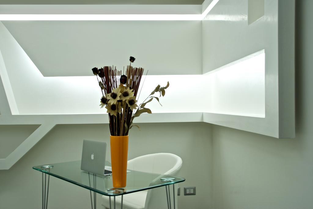 Roma Naif Rooms ภายนอก รูปภาพ