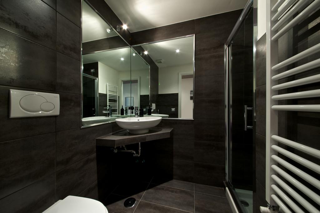 Roma Naif Rooms ภายนอก รูปภาพ