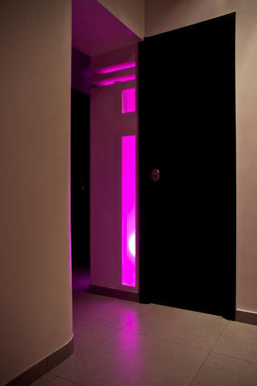 Roma Naif Rooms ภายนอก รูปภาพ